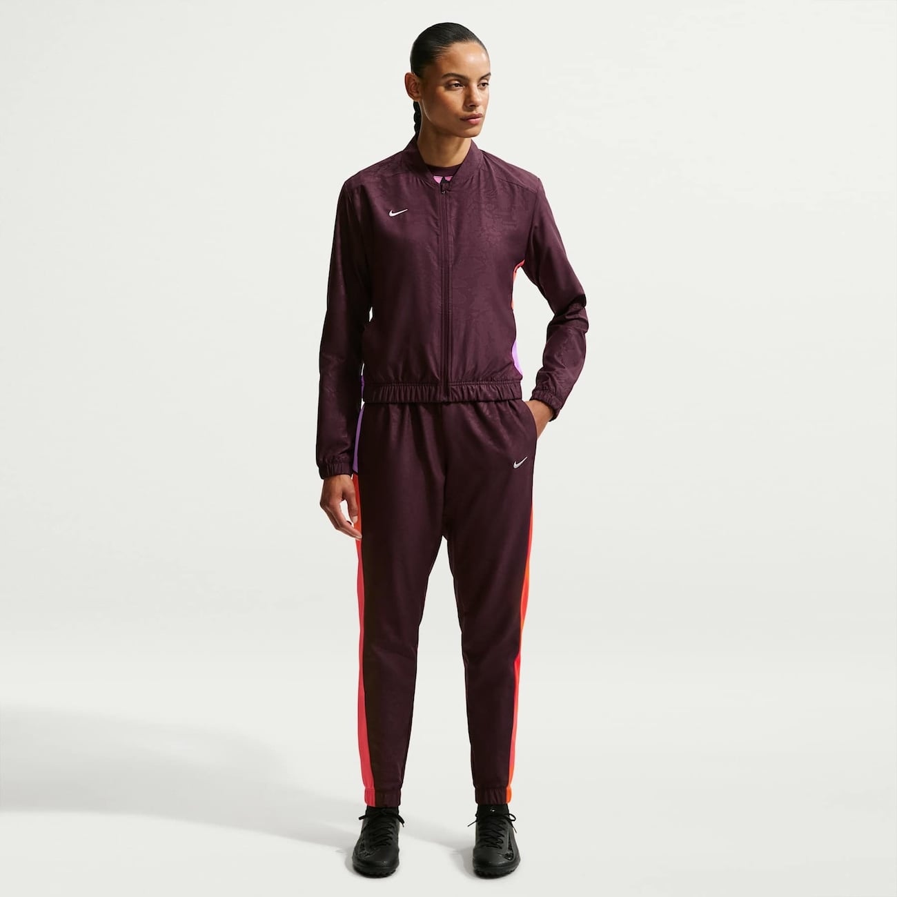 Agasalho Dri-FIT Nike Academy 25 Woven Feminino